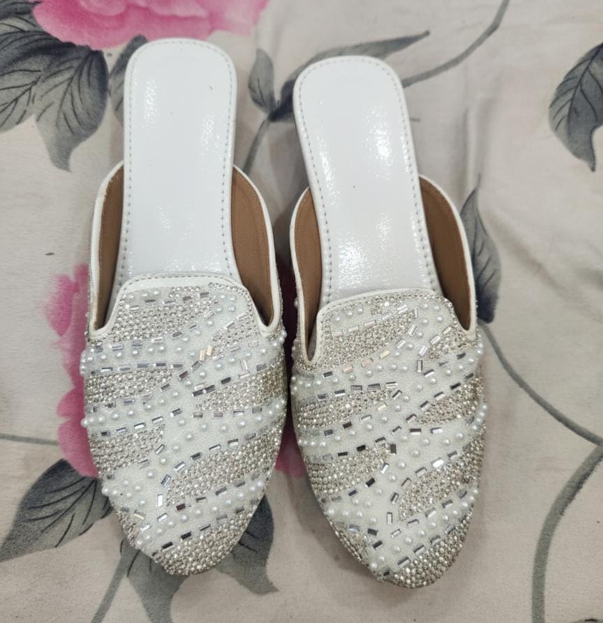 pointed toe mules flats